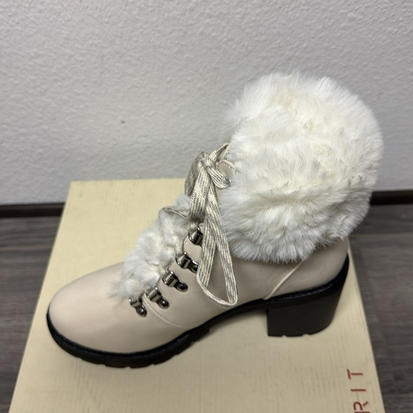 Esprit Women's Ember Winter Fashion Boot - Picture 6 of 7